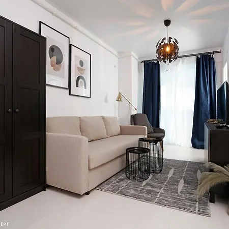 Central Residence Apartment 920-3